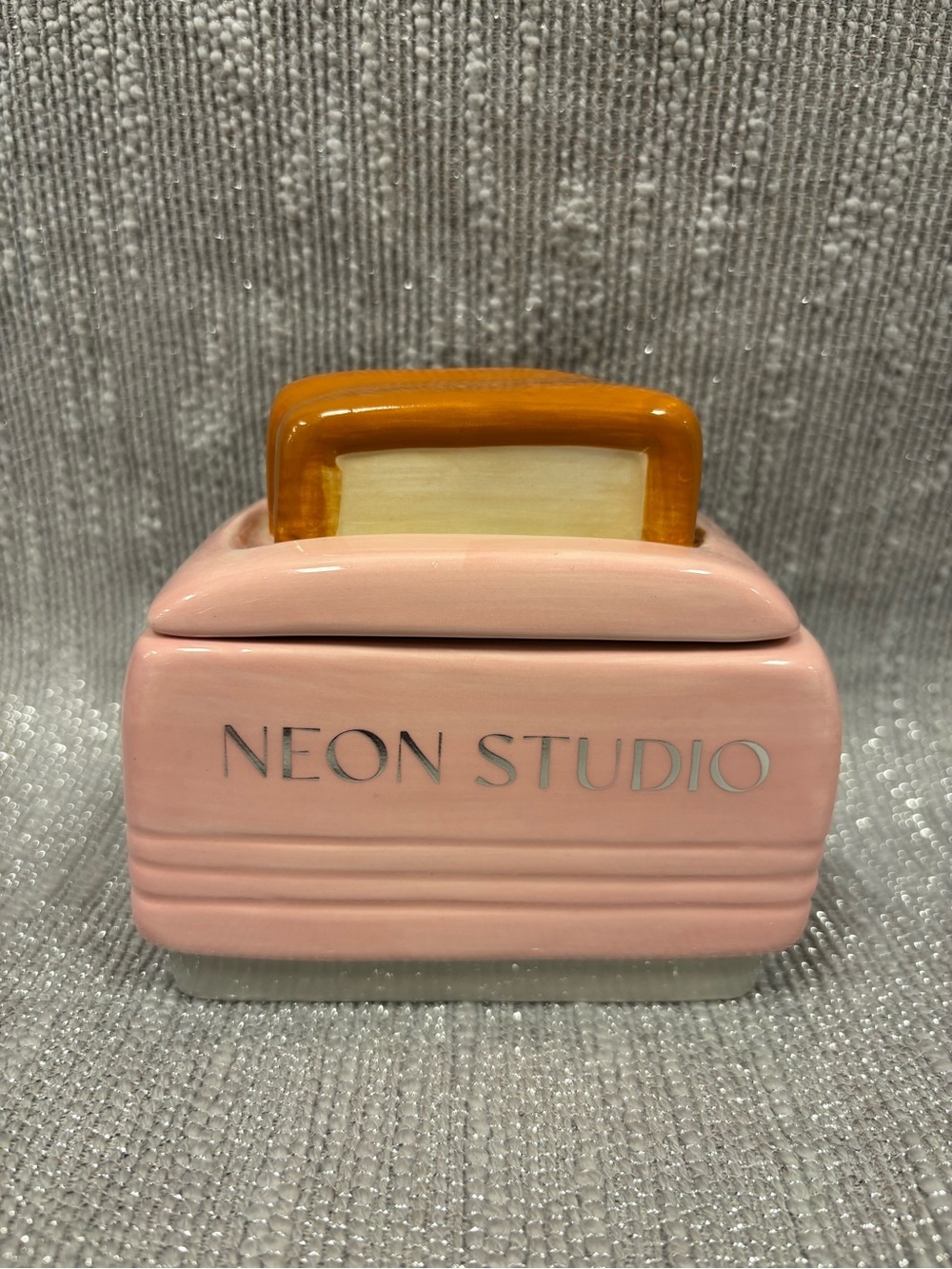Neon Studio Morning Toast Scented Candle